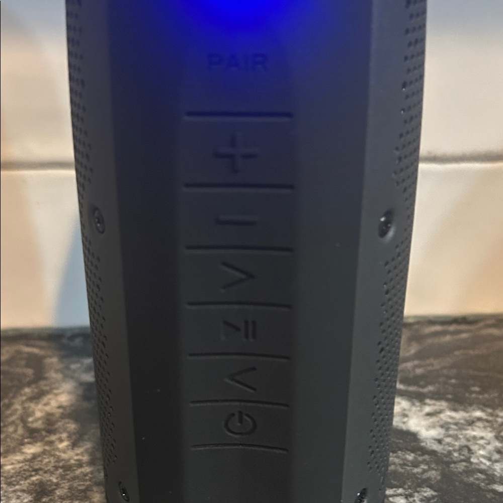 ✅ Kickers Portable Bluetooth Speaker Wireless Loud Bass Rechargeable Party Sound - Picture 3 of 11